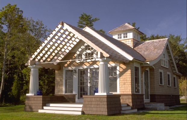 Mattapoisett guest house with cedar shingles and pergola built by Chilton Development